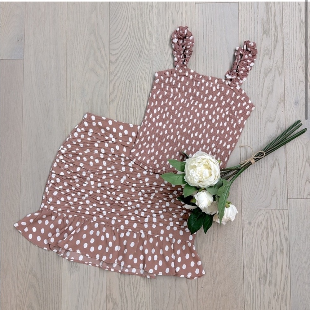 Abercrombie All-Over Smocked Wide Strap Cami, Dusty Pink Dot, XS - Picture 2 of 8